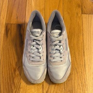 Reebok Pale Lilac Sneakers Classic Design